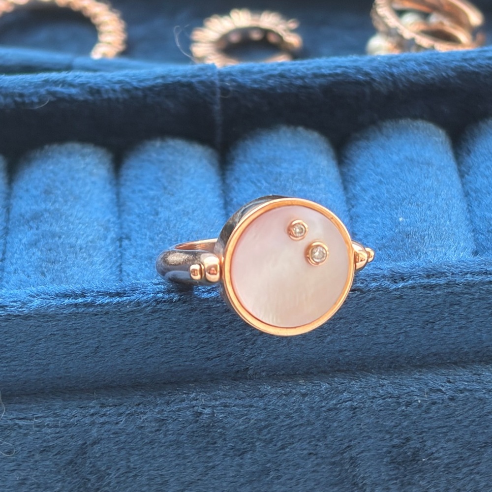 Moving Sale 🌟 Elegant Two Stone Pink Mother of Pearl Ring - Rose Gold